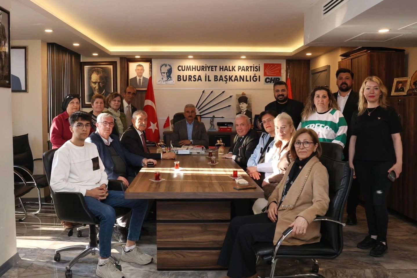 Zeydan Karalar’dan CHP Bursa İl Başkanlığı’na Ziyaret