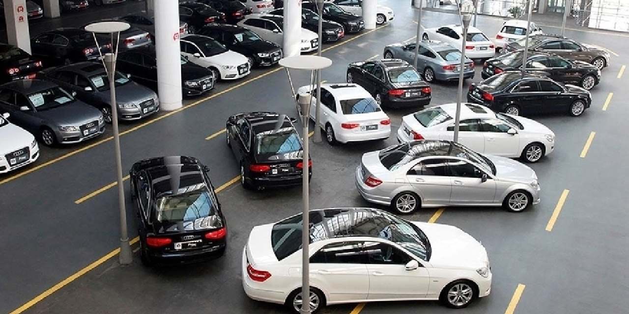 Araba satışları sert düştü!