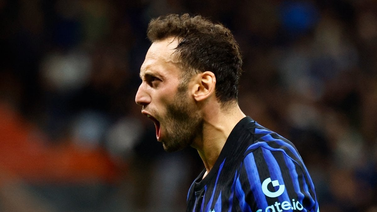 Cesc Fabregas: Hakan Çalhanoğlu’na hayranım