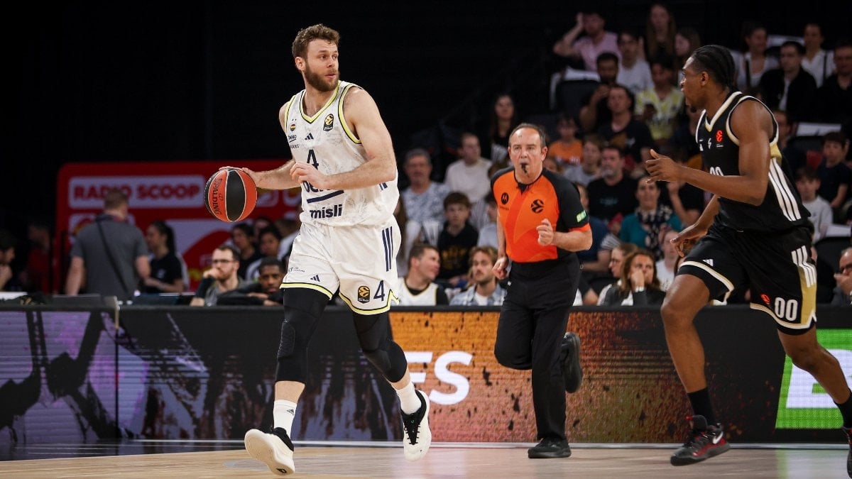 Fenerbahçe, deplasmnanda Asvel’i devirdi