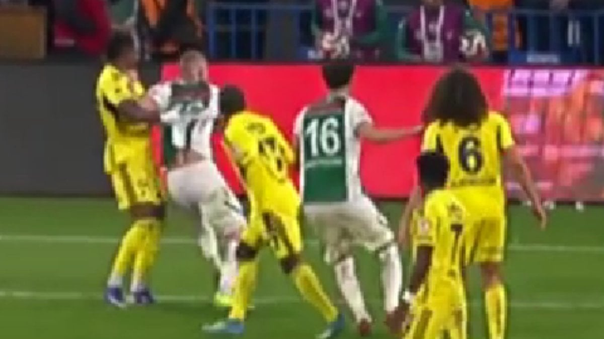 Fenerbahçe’den penaltı pozisyonuna tepki!