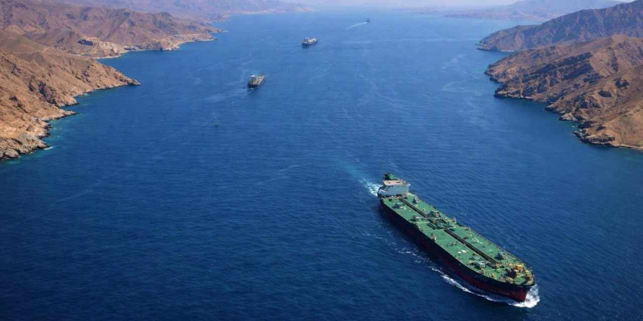 İran, İsrail gemisini seyir füzesiyle hedef aldı!