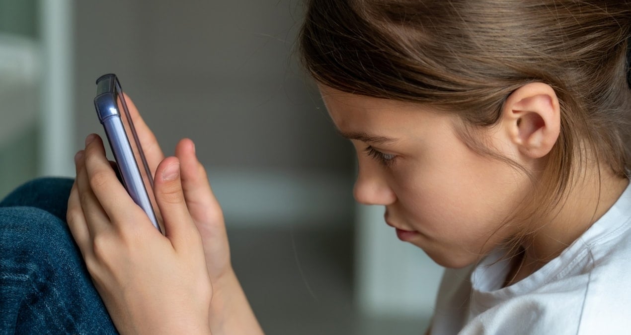 Sosyal medyada 15 yaş sınırına düzenleme geldi