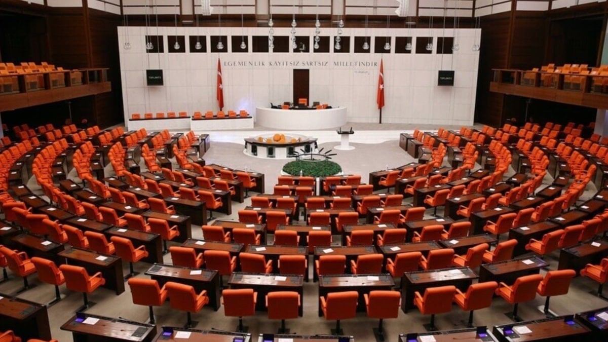 TK Kanun Teklifi 5 Maddeyle Kabul Edildi