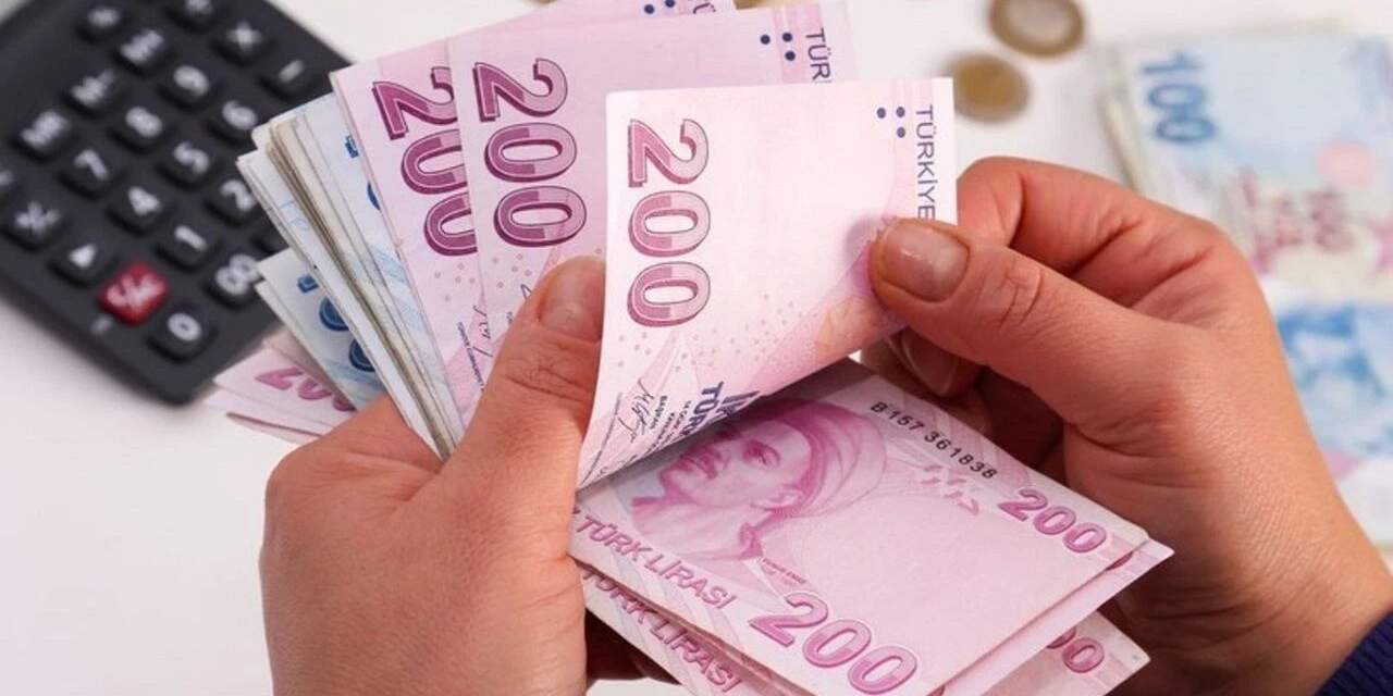 Yaşlı ve engelli aylıkları bugün hesaplara yatıyor