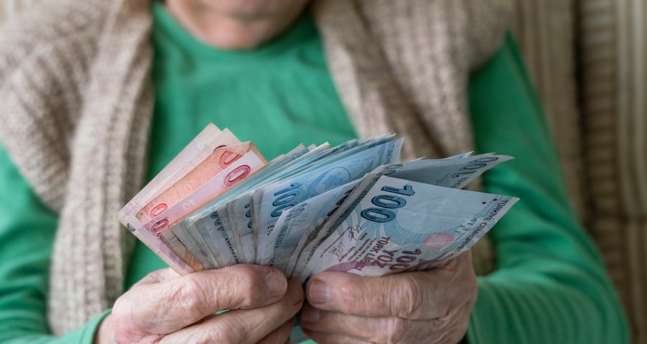 Yüz binlerce emeklinin maaşı artacak