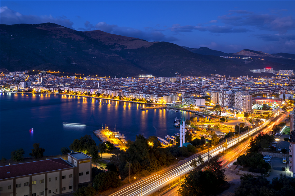 Gemlik’i İhya Edeceğiz Diye Koltuğa…