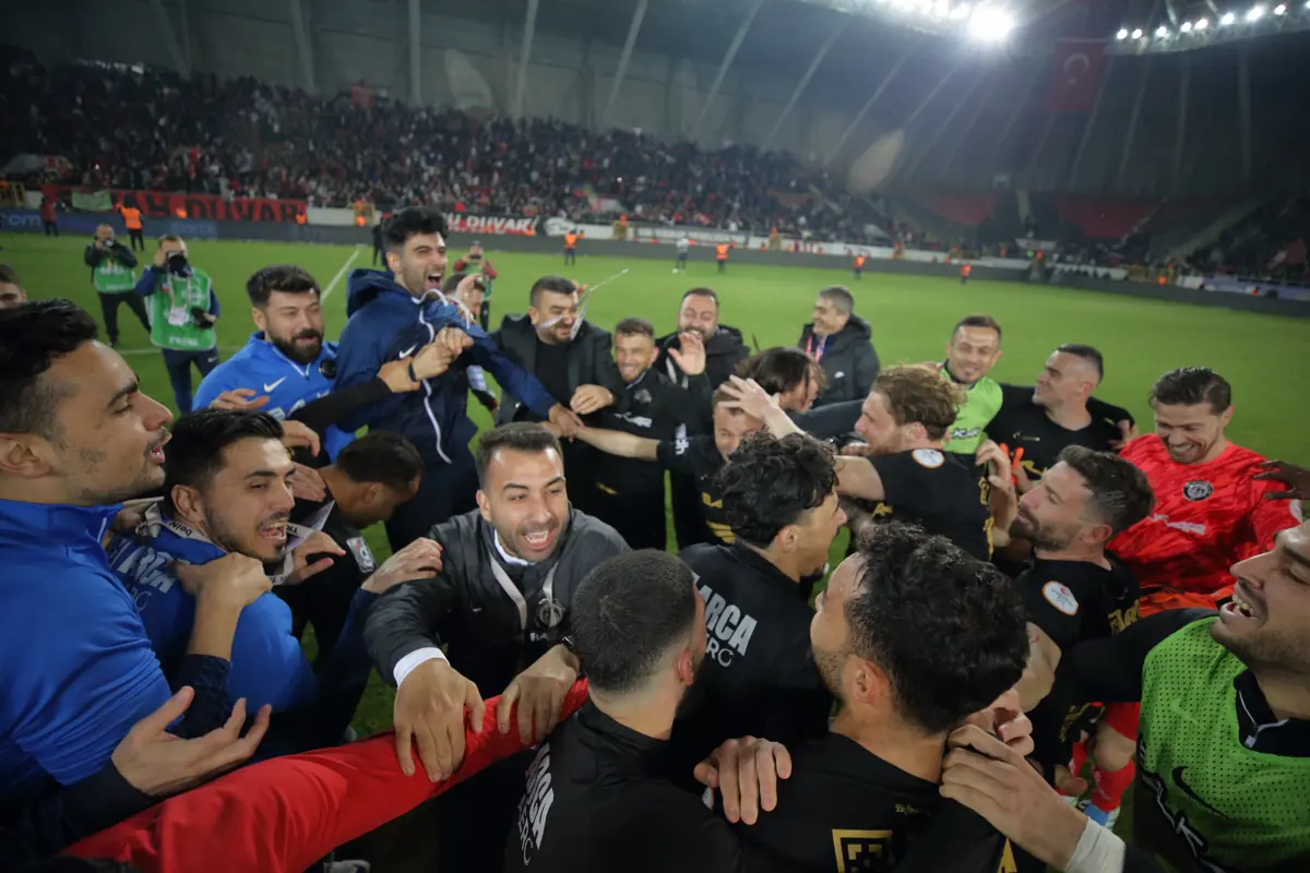Sipay Bodrum ve Çorum FK İkinci Turda