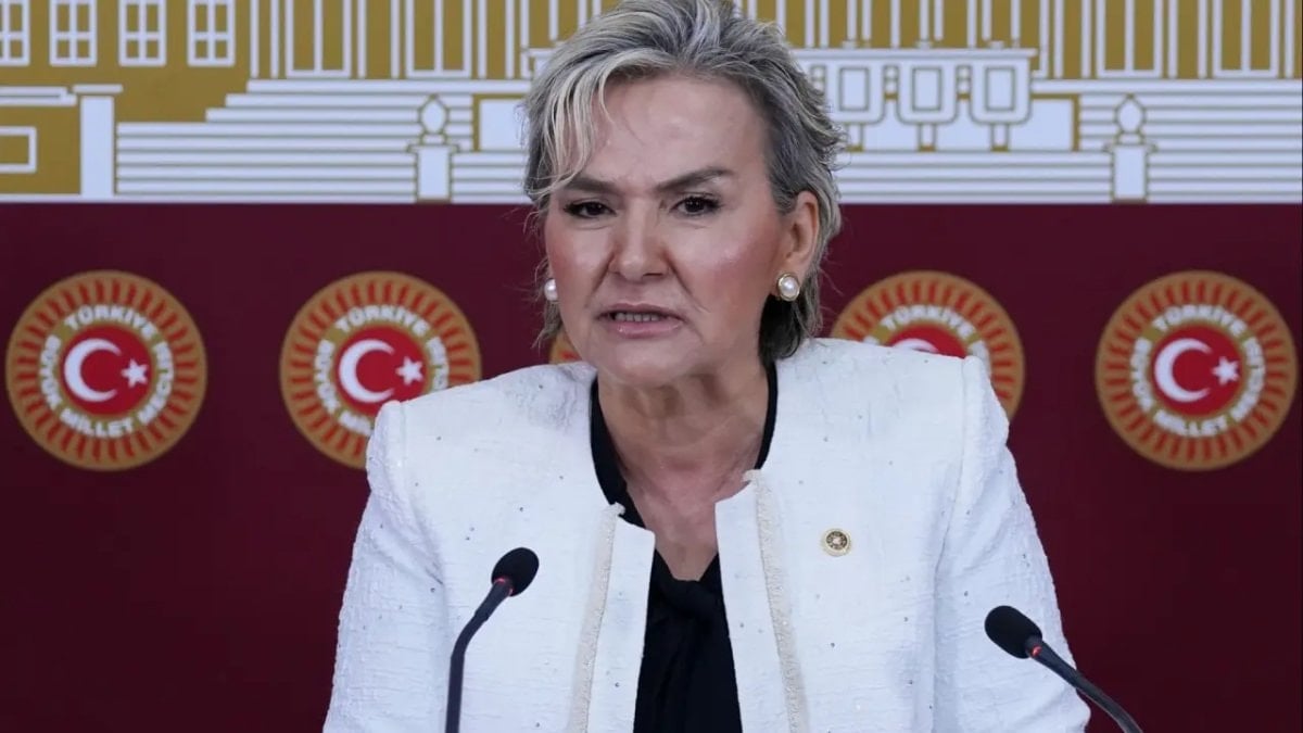 CHP’de İstifa ve Ayrışma Haberi