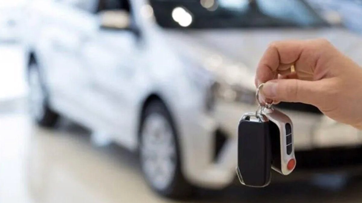 Otomobillere Asgari Maktu Vergi Getirildi