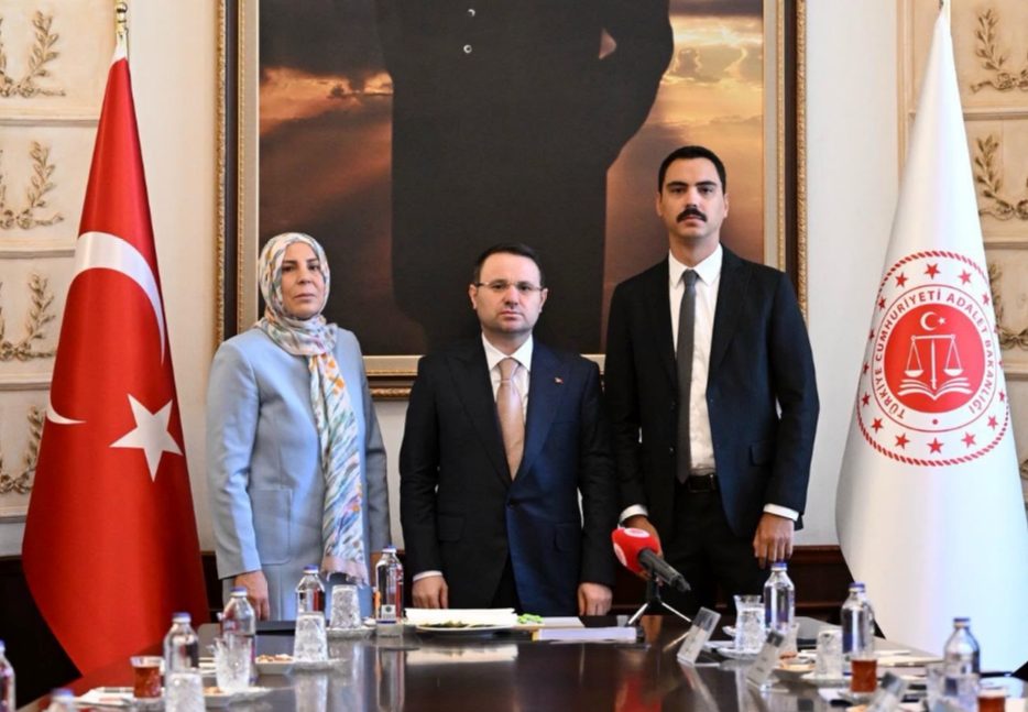 Gürlek ile Yazıcıoğlu Ailesinin Adalet Bakanlığı Görüşmesi