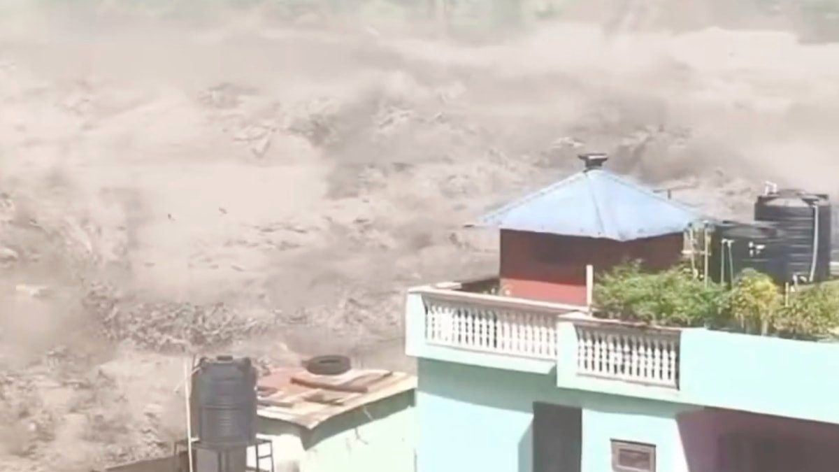 Nepal-Çin Sınırında Buzul Çökmesi ve Taşkın Felaketi