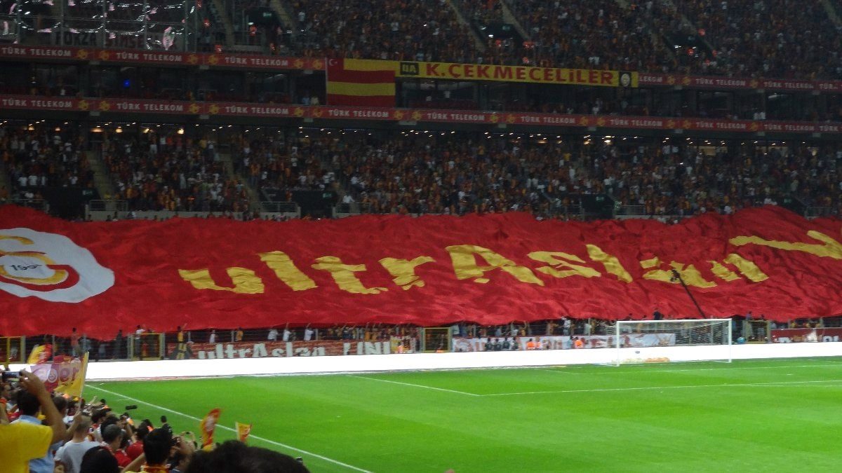 UltrAslan’da Lider Krizi ve Ayrılıklar