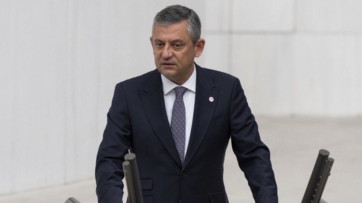 Yeni Parti’de Çerçeve Yasa Oylamasında Ayrışma