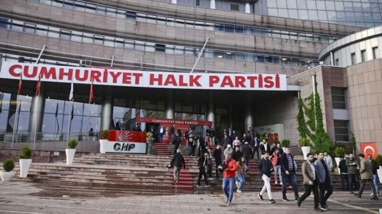 CHP’den Ayrılışlar ve YENİ Parti Üye Hareketi
