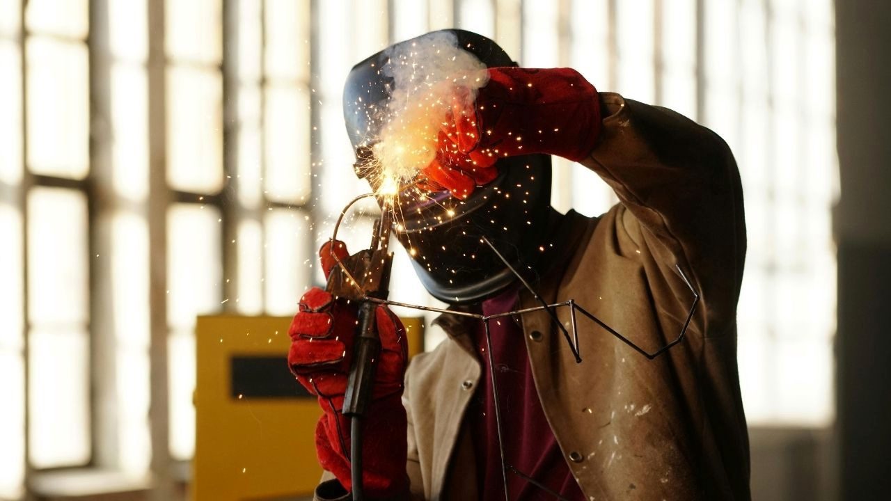 İSO İmalat PMI: Ağustosta Daralma Sürüyor