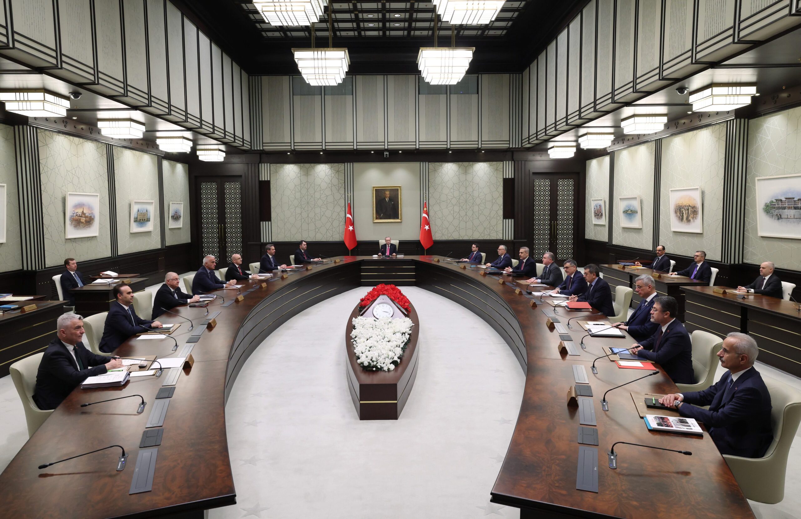 Fon Soruşturmaları ve Dış Politika Gündemi