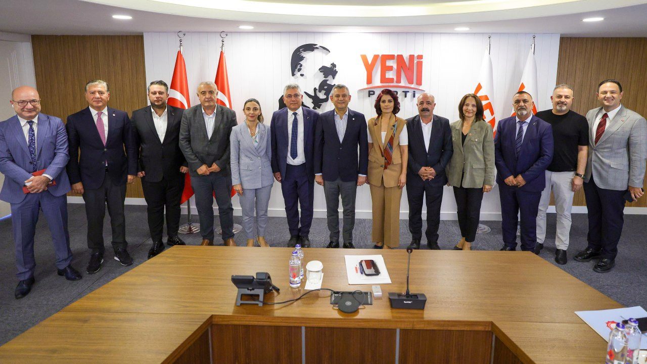 Özgür Özel’in Alevi Kurumlarıyla Görüşmesi