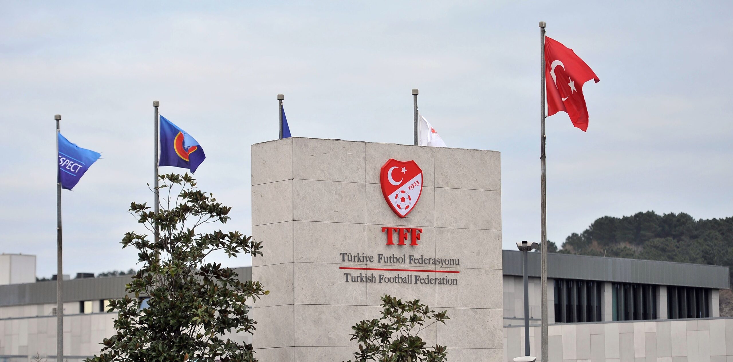 A Milli Takımın Liege Havalimanı Çıkışı Açıklandı