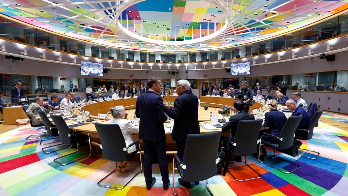 AB Liderler Zirvesi Brüksel’de Başladı