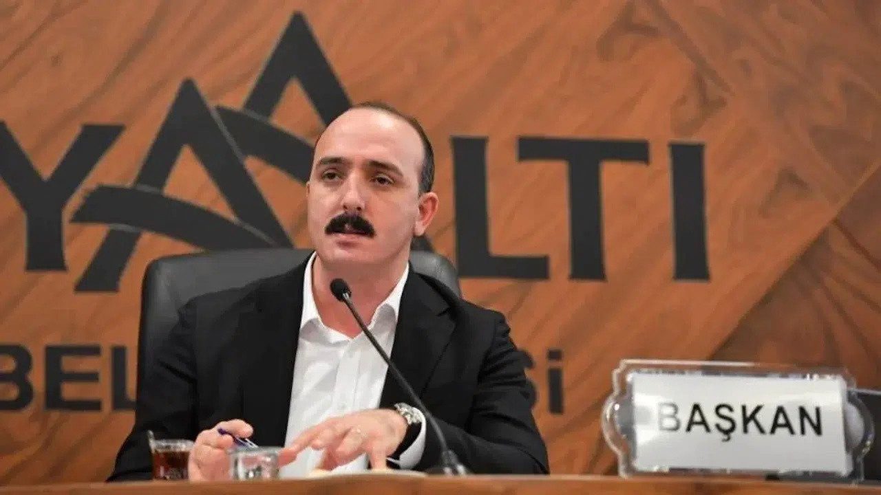CHP’de 5 belediye başkanına disiplin süreci ve istifa