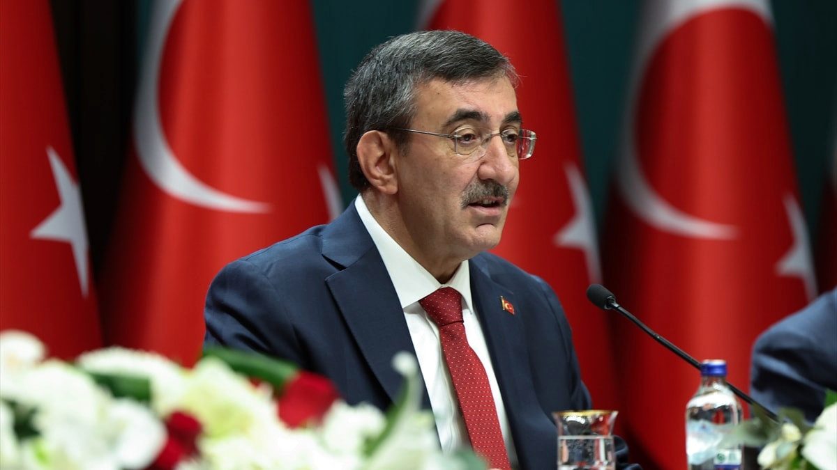 Cumhurbaşkanı yardımcısı bütçe görüşmelerine katıldı