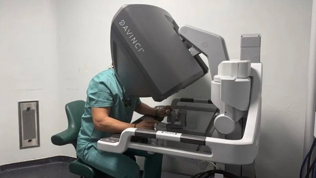 Karadeniz’de robotik cerrahiyle 2 hasta ameliyat edildi