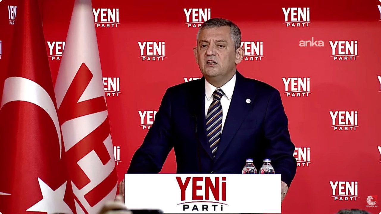 Özgür Özel’den İzmir ve Siyaset Eleştirisi
