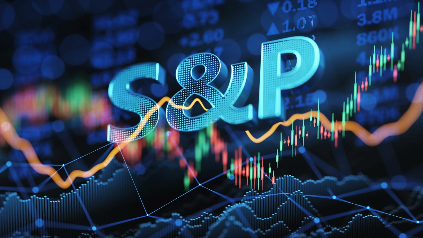 S&P: Fon Tasfiyesi Notu Aşağı Çekmez