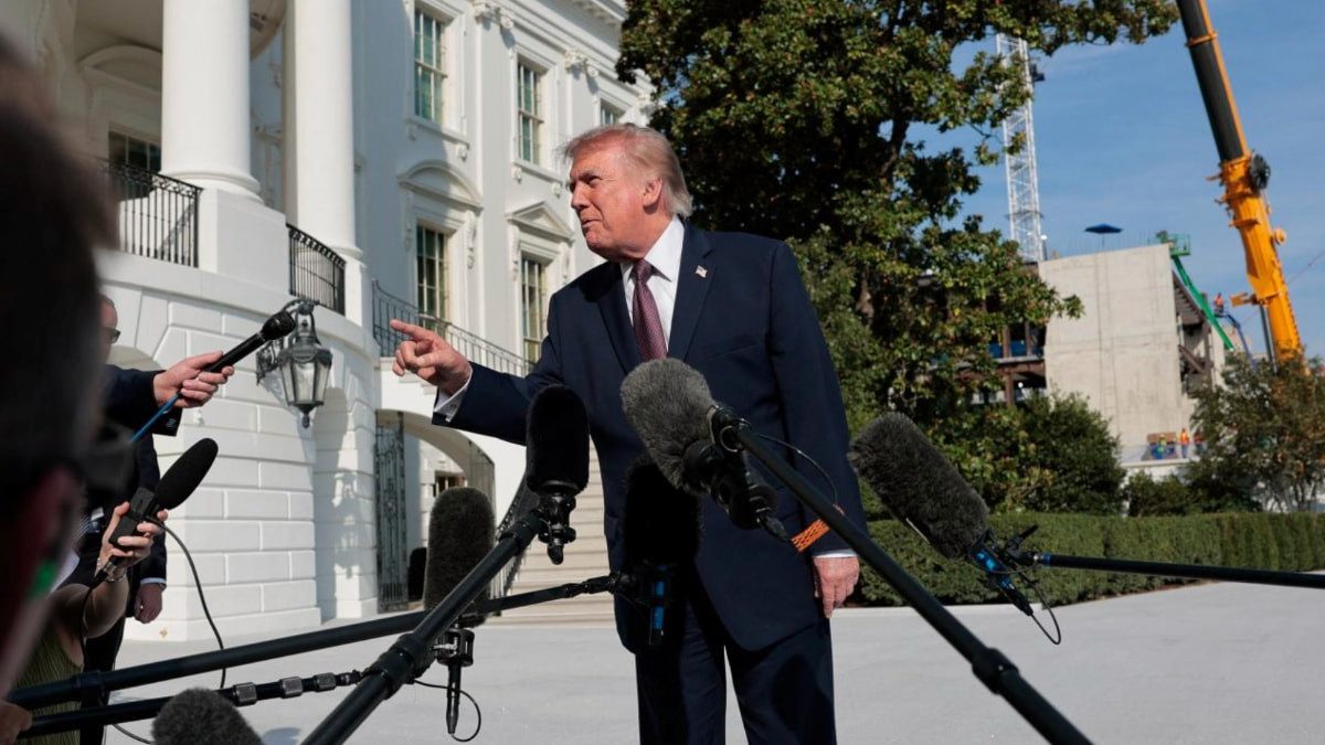 Trump Beyaz Saray basın odasını değiştirmek istedi